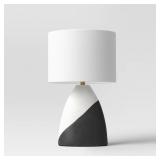 BLACK AND WHITE THRESHOLD LAMP