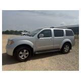 2008 Nissan Pathfinder SE
