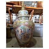 Large Chinese Famille Rose Porcelain Temple Jar