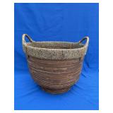 Round Vintage Style Wicker Gathering Basket