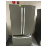 G E 2 DOOR 1 DRAWER REFRIGERATOR