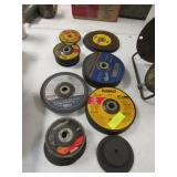 LARGE ASST OF GRINDING DISCS