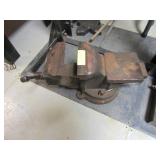 HEAVY DUTY VISE