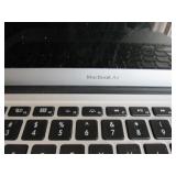 MAC BOOK, USED   AIR