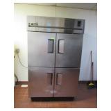 STAINLESS STEEL TRUE REFRIGERATER