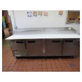 LEADER STAINLESS STEEL PIZZA MAKE TABLE
