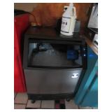 ICE MACHINE BY NANITOWOC