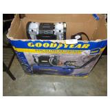 GOODWRENCH AIR COMPRESSOR LOOKS NEW GOODWRENCH AIR COMPRESSOR LOOKS NEW