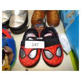 NEW SPIDERMAN KIDS 5-6 SHOES NEW SPIDERMAN KIDS 5-6 SHOES