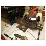 BENCH VISE REPAIRED ON THE JAW BENCH VISE REPAIRED ON THE JAW