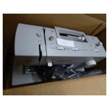 SINGER HEAVY DUTY SEWING MACHINE LOOKS NEW SINGER HEAVY DUTY SEWING MACHINE LOOKS NEW