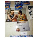 MAGIC JOHNSON SIGNED PICTURE W/COA MAGIC JOHNSON SIGNED PICTURE W/COA
