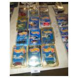 12 HOT WHEELS 12 HOT WHEELS