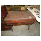 WOOD DROP LEAF TABLE MISSING ONE LEAF WOOD DROP LEAF TABLE MISSING ONE LEAF