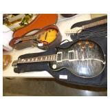 EPIPHONE LES PAUL GIBSON ELECTRIC GUITAR & CASE EPIPHONE LES PAUL GIBSON ELECTRIC GUITAR & CASE