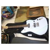 GLEN BURTON ELECTRIC GUITAR WITH CASE GLEN BURTON ELECTRIC GUITAR WITH CASE