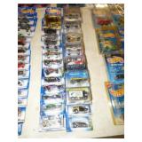 23 HOT WHEELS 23 HOT WHEELS