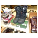 NEW BOOTS SIZE 9