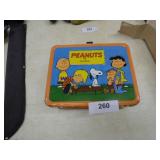 VINTAGE PEANUTS LUNCH BOX & THREMOS