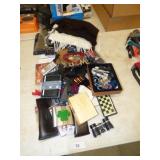 BILFOLD, SCARFS, GAME, JEWELRY