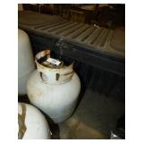 FULL PROPANE TANK
