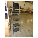 PAINTERS LADDER