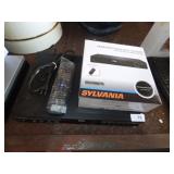 2 DVD PLAYERS