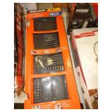 NEW B&D 129 PC DRILL & SCREWDRIVE SET