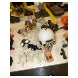 HALLOWEEN DECOR