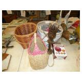 BASKETS, WAFFLE MAKER, DECOR