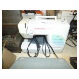 SINGER SEWING MACHINE