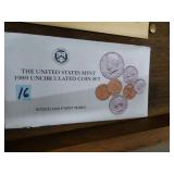 1989 MINT SET P&D COINS