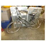 TREK 700 BIKE