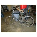 TREK 700 BIKE