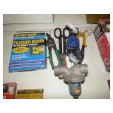 TOOLS & REGULATOR