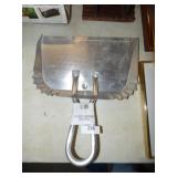 NEW ALUMINUM SCOOP