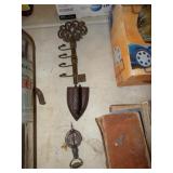 SAD IRON. CAST IRON KEY HOLDER, SMALL DAMPER