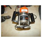 BLACK & DECKER ROUTER WORKS GOOD
