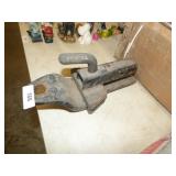 ADJUSTABLE HITCH