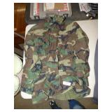 SIZE 40-44 CAMO COAT VERY GOOD CONDITION