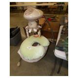 BATTERY OPERATED NICE CLEAN BABY SWING