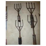 2 VINTAGE FISH GIGS