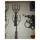 2 VINTAGE FISH GIGS
