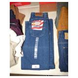 NEW 33/32 JEANS