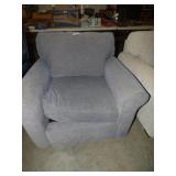 NICE EASY CHAIR
