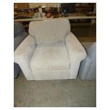 NICE EASY CHAIR