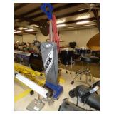 VERY GOOD ORECK XL COMMERCIAL LIGHTWEIGHT VACUUM