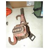 RATCHETING CHAIN HOIST
