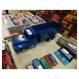OLD METAL DUMP TRUCK