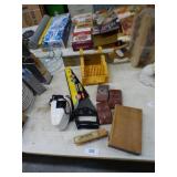 TOOLS & KNIFE SHARPENER